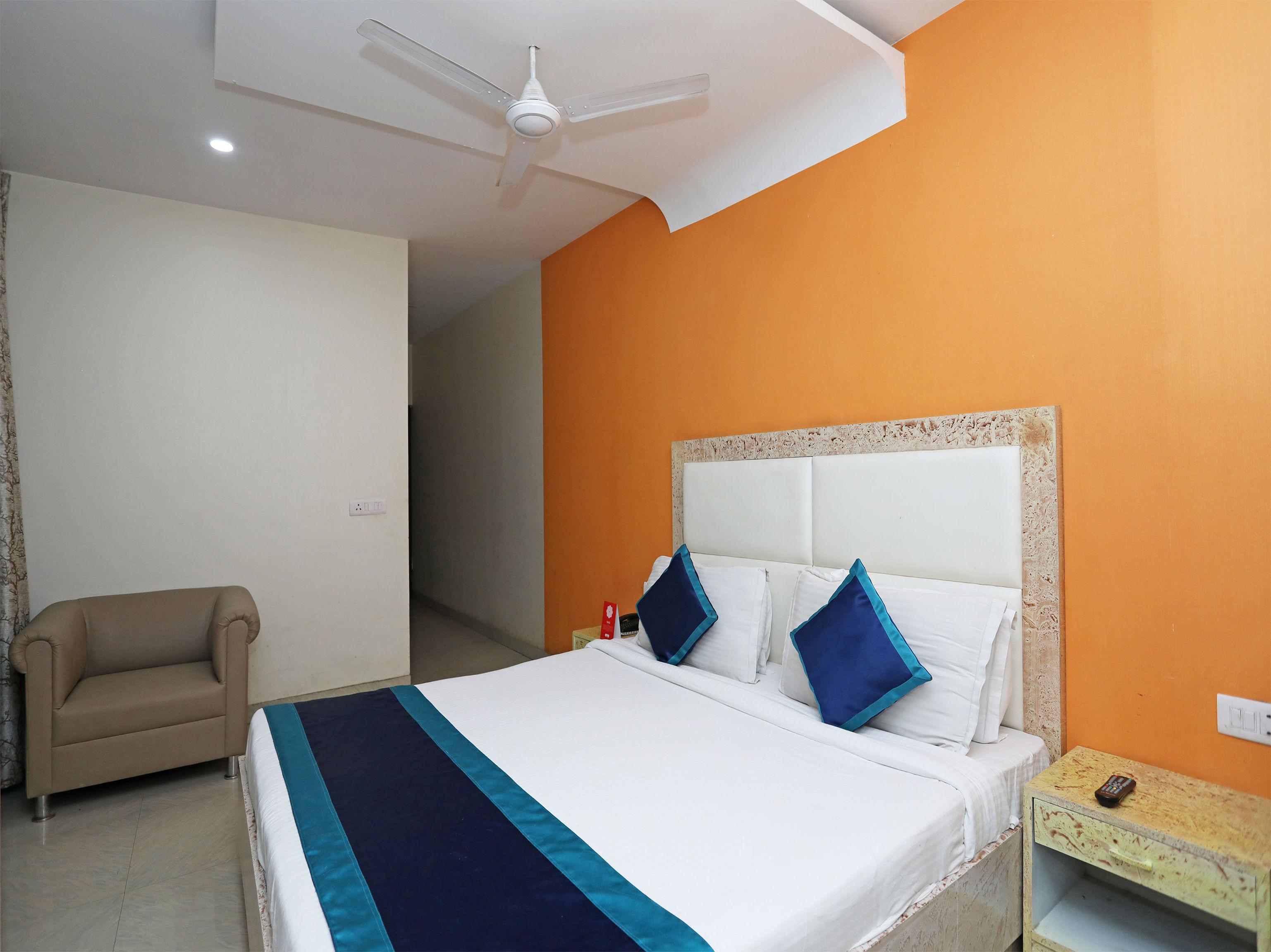 Hotel The Rts Plaza Új-Delhi Kültér fotó